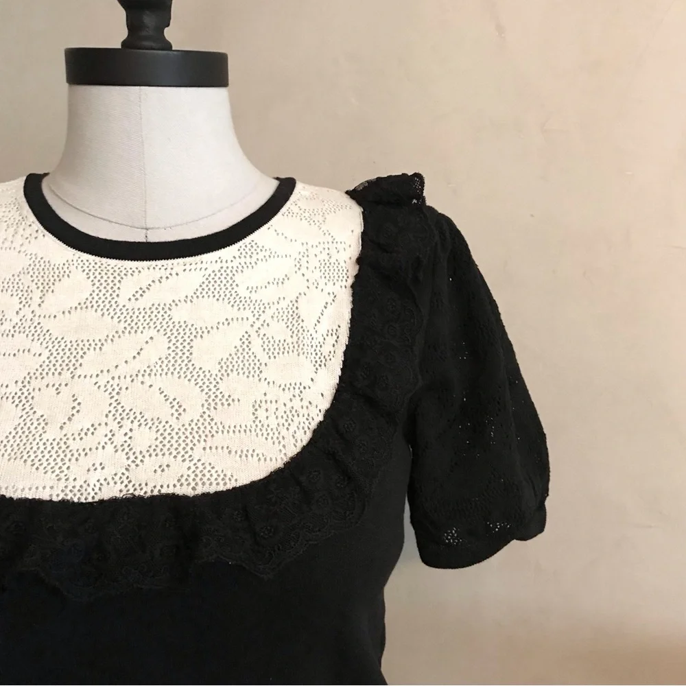 Zara Black and White Knit Top